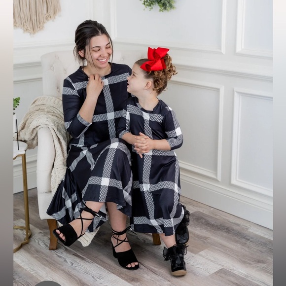 Nuggles Plaid Dress - Picture 2 of 3
